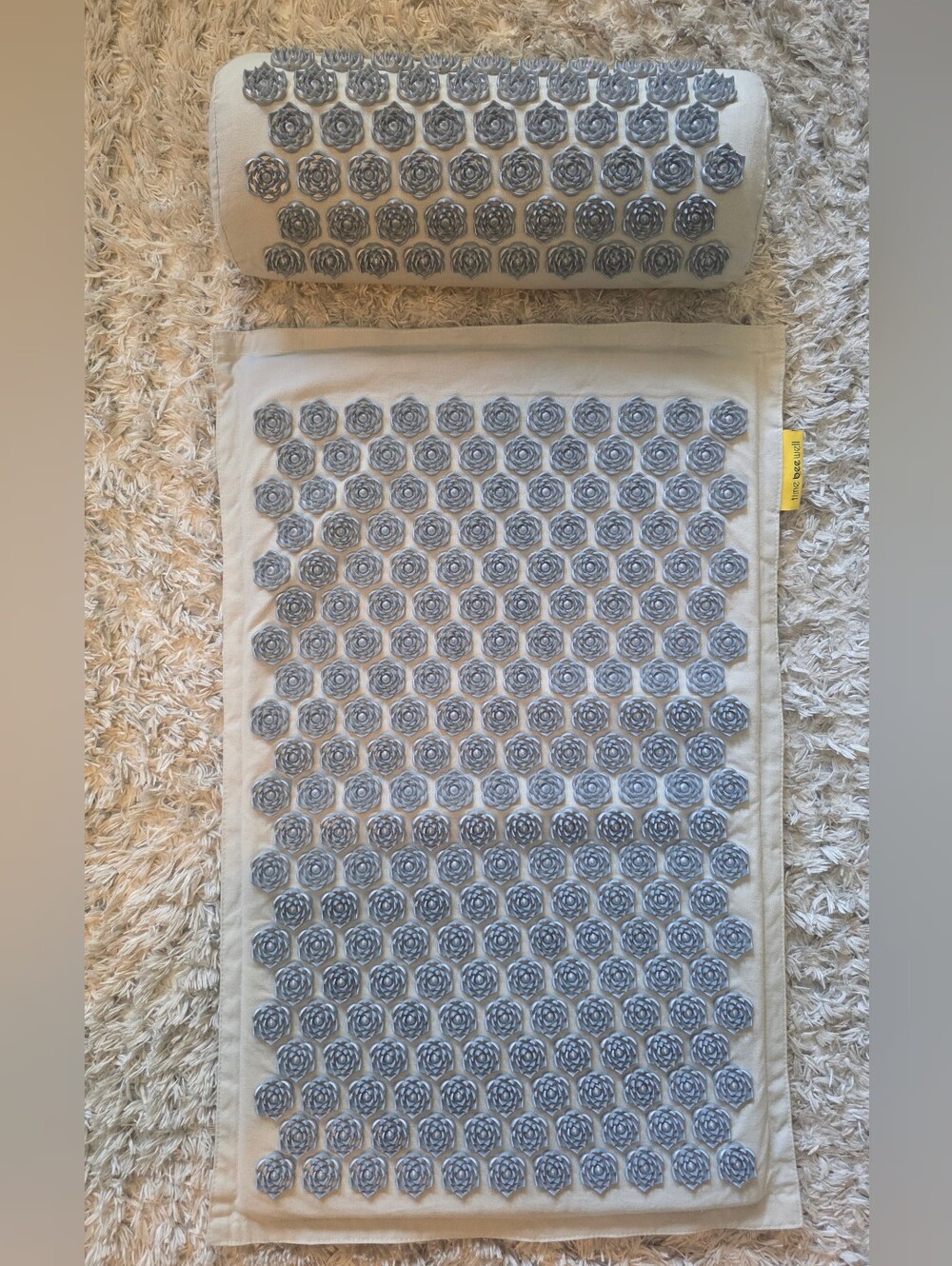 Time Bee Well Acupressure Mat with Pillow